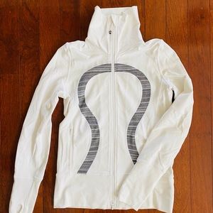 Lululemon Stride Jacket. White w/ Space Grey Logo